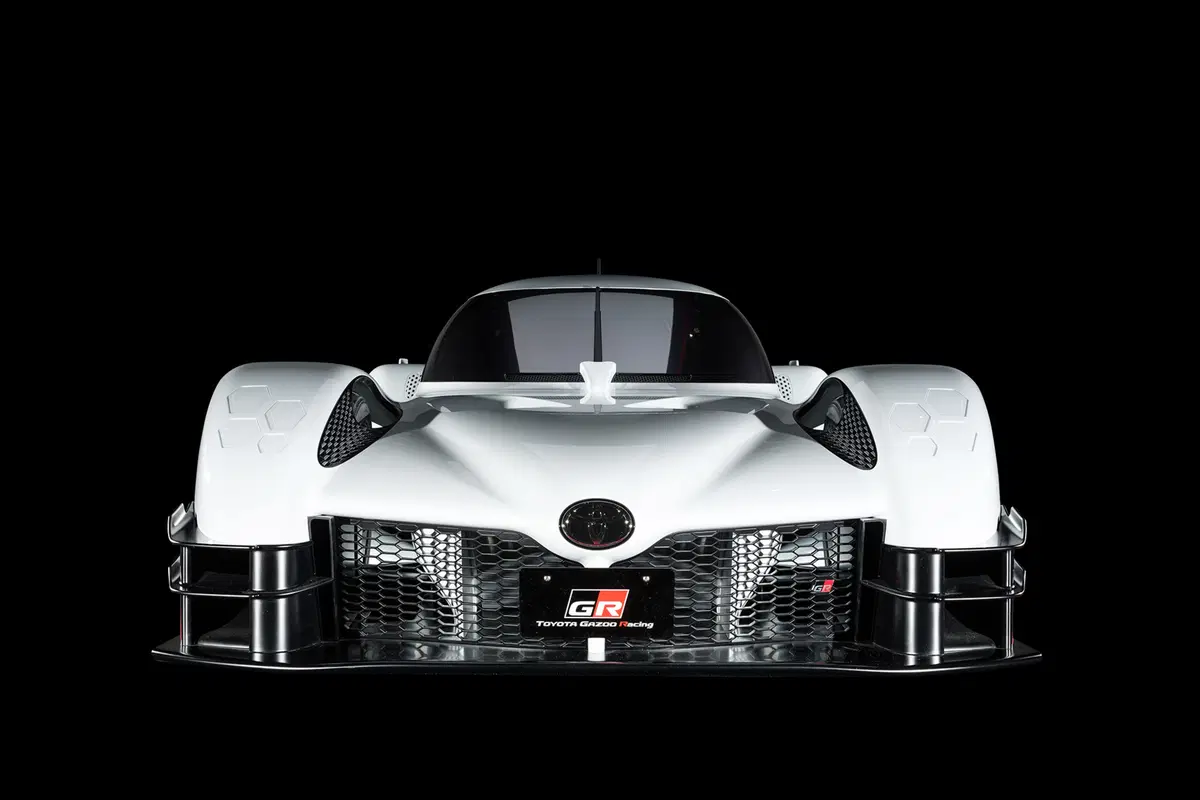 Toyota GR Super Sport Concept: figlia di Le Mans che scende in strada [video] (3)
