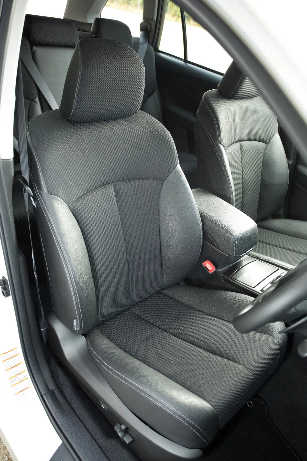 Subaru Outback 2.0d Lineartronic Unlimited (38)