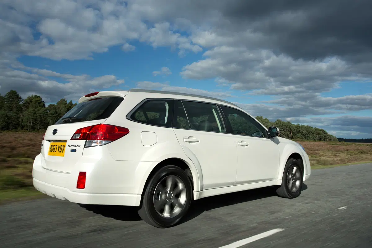 Subaru Outback 2.0d Lineartronic Unlimited (31)