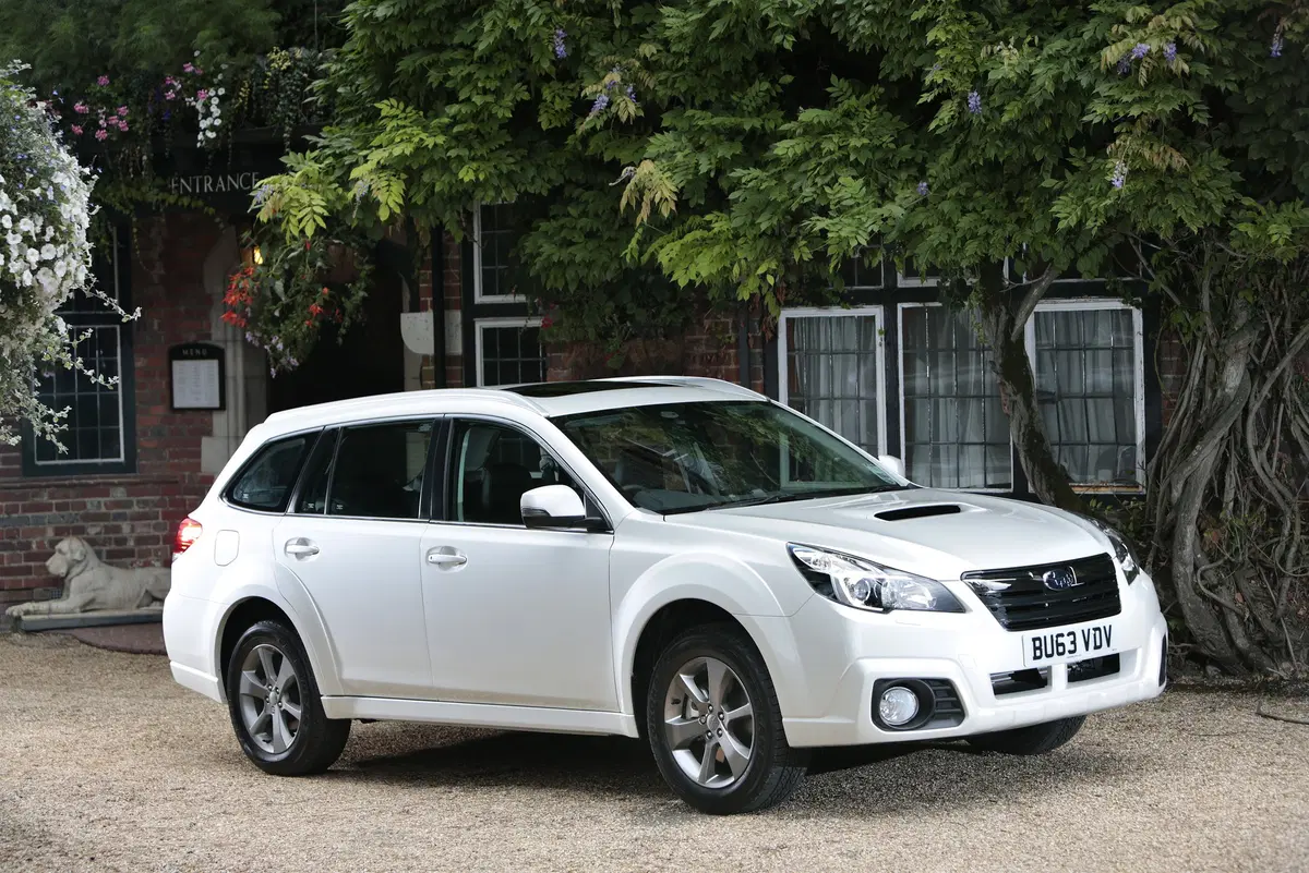 Subaru Outback 2.0d Lineartronic Unlimited (32)