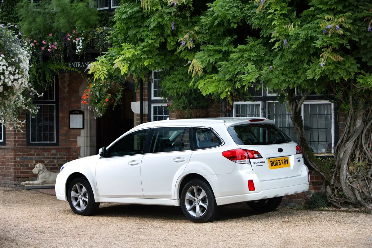 Subaru Outback 2.0d Lineartronic Unlimited (30)