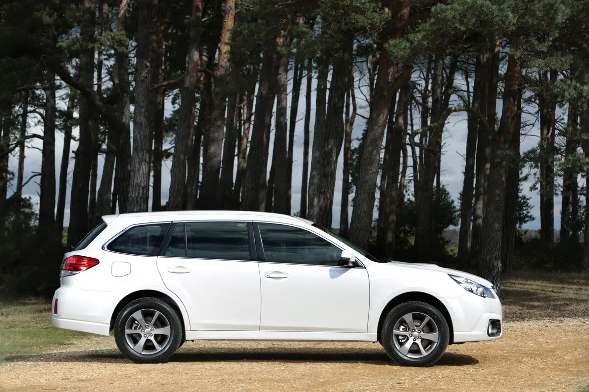 Subaru Outback 2.0d Lineartronic Unlimited (28)