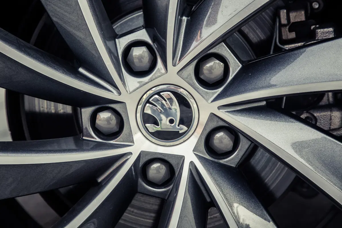 Nuova Skoda Superb: i cinque Mi piace" [Video] (39)