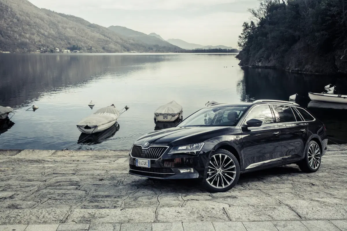 Nuova Skoda Superb: i cinque Mi piace" [Video] (11)
