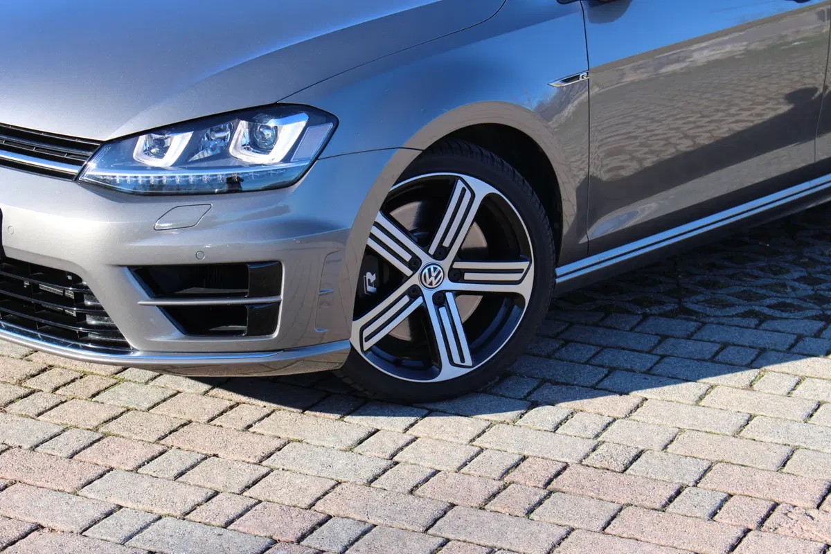 Volkswagen Golf R 5 porte | test drive #AMboxing (35)
