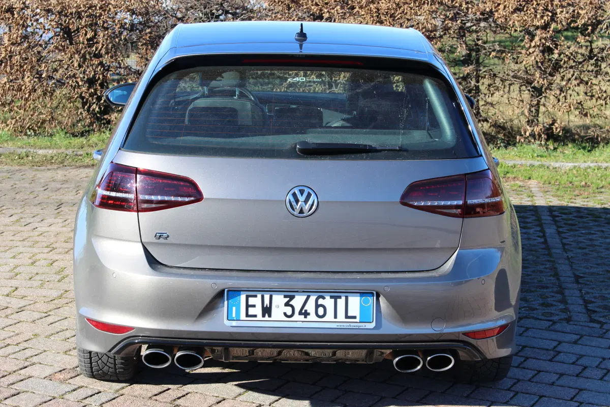 Volkswagen Golf R 5 porte | test drive #AMboxing (36)