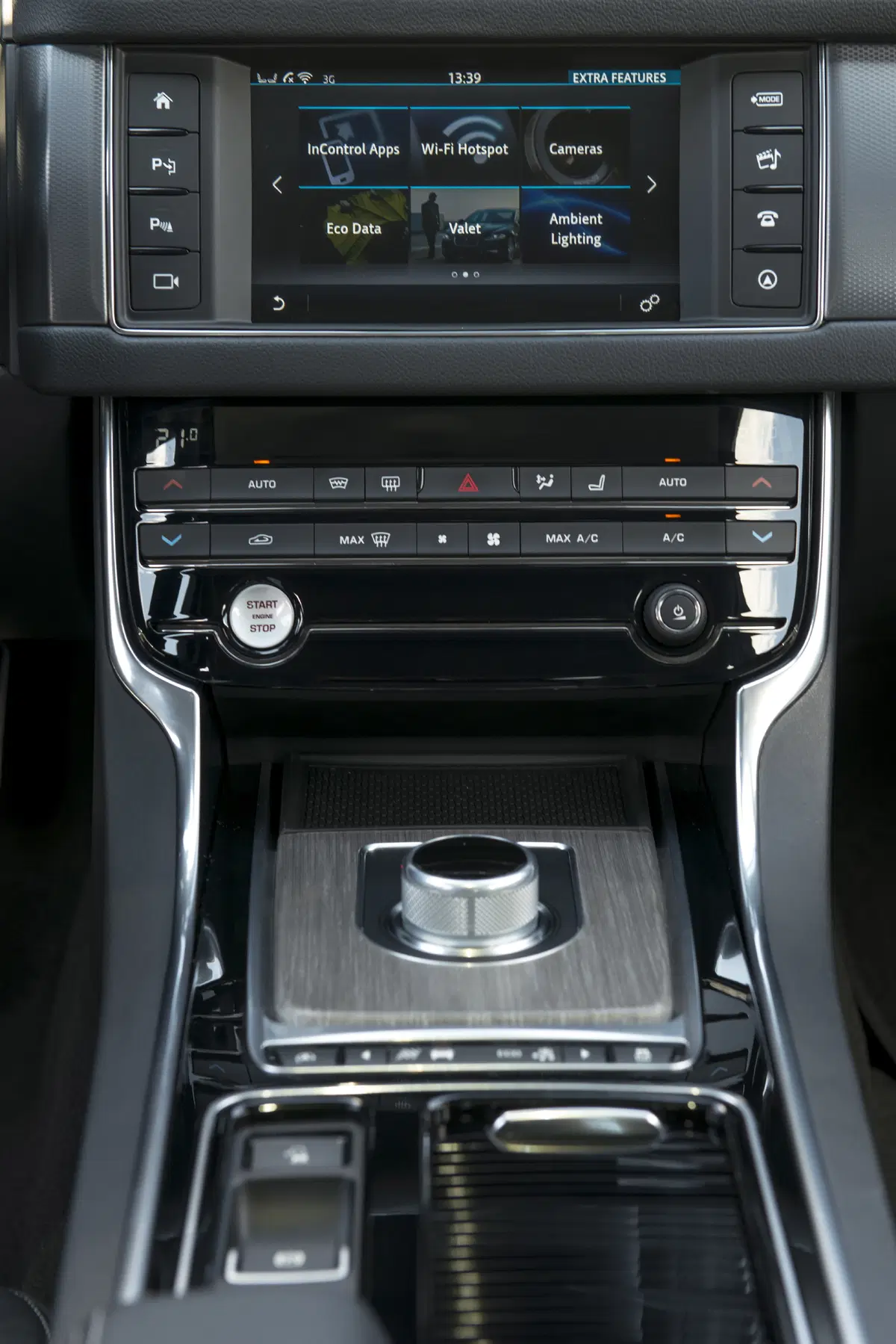 Jaguar XF 2.0 D 180 CV AWD aut. Chequered Flag (39)