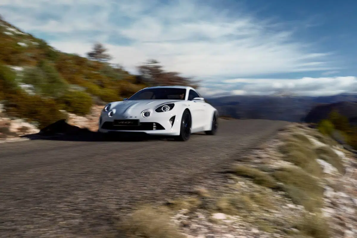 Alpine Vision: il concept anticipa la sportiva francese (3)