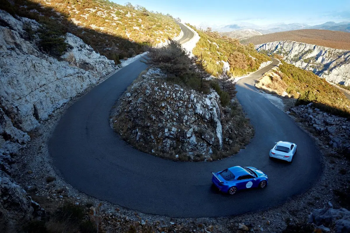 Alpine Vision: il concept anticipa la sportiva francese (4)