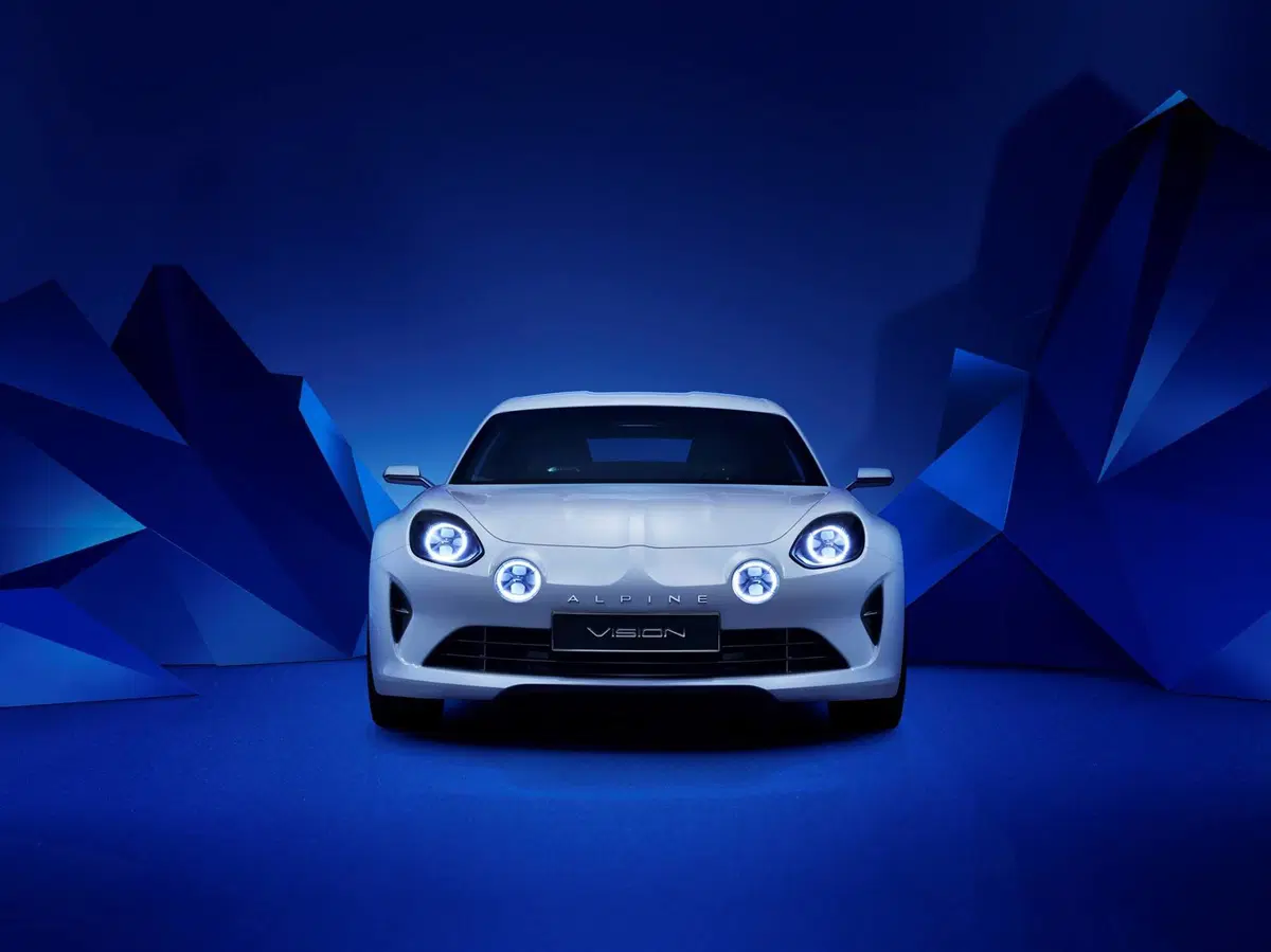 Alpine Vision: il concept anticipa la sportiva francese (17)