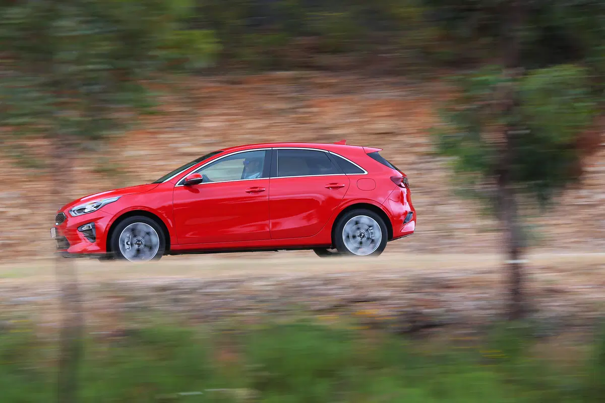 Kia CEED 2018 | Tanta sostanza e poche pretese. Anche in pista! [Video]