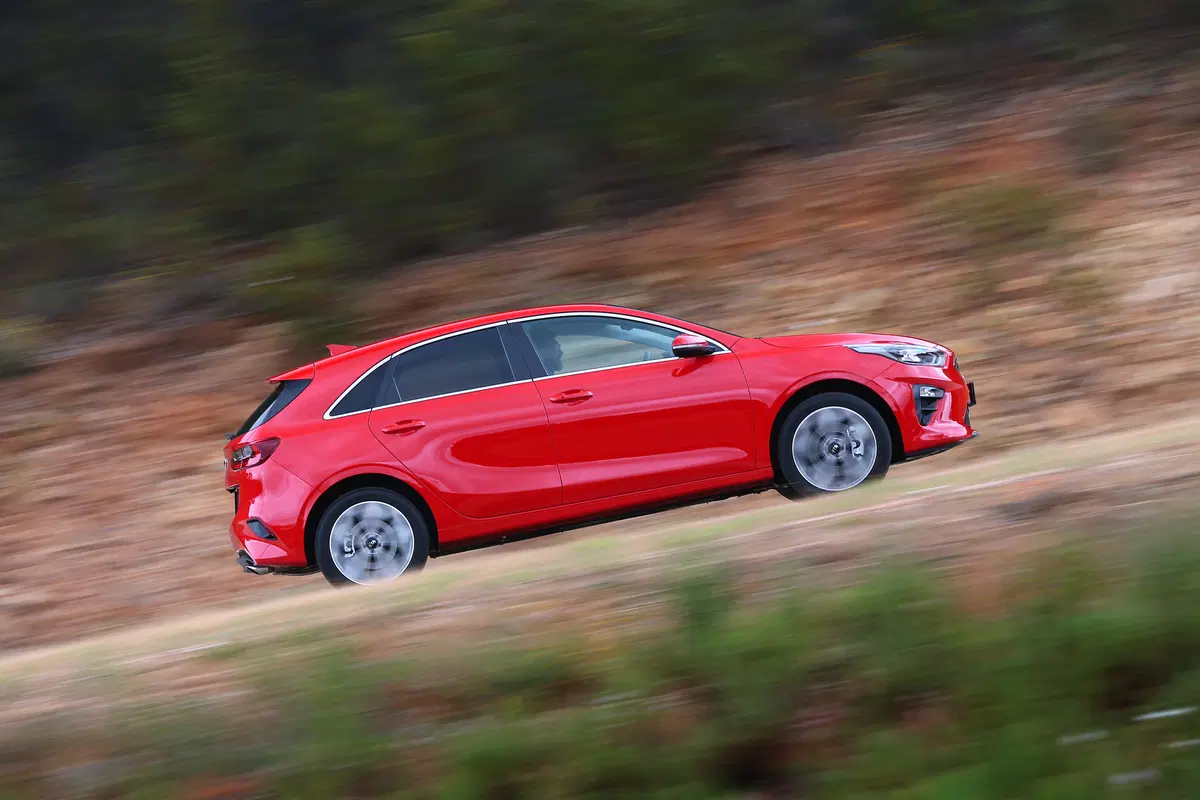 Kia CEED 2018 | Tanta sostanza e poche pretese. Anche in pista! [Video] (6)