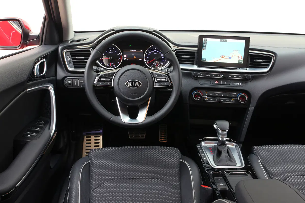 Kia CEED 2018 | Tanta sostanza e poche pretese. Anche in pista! [Video] (20)