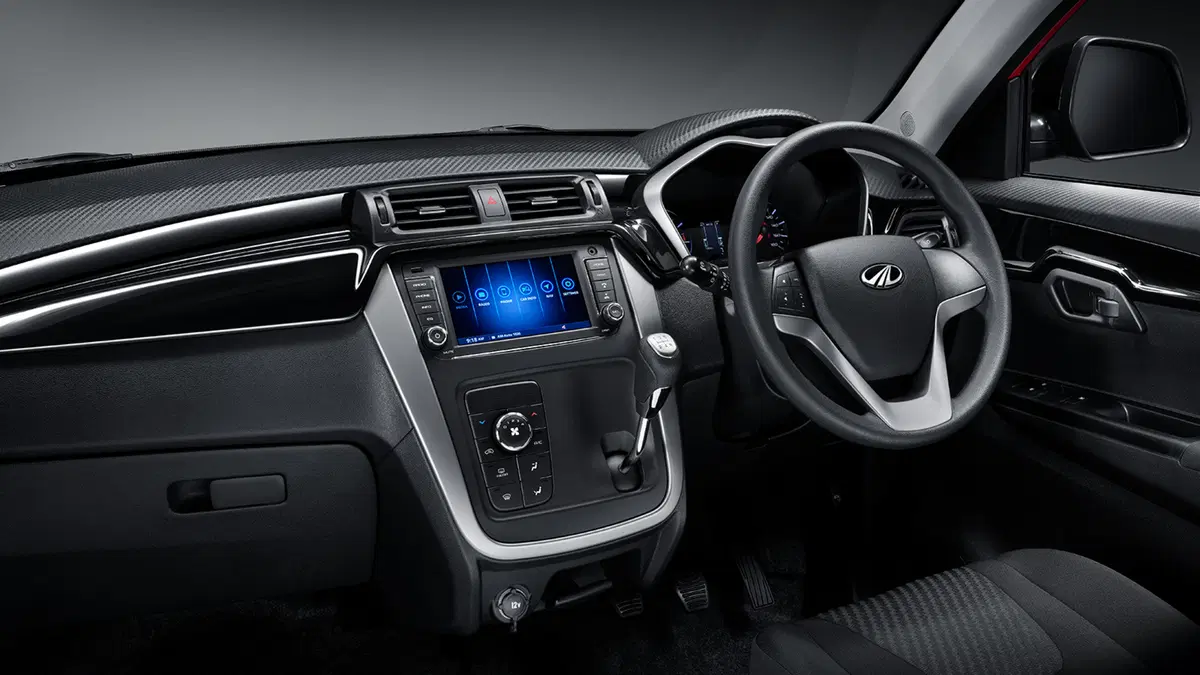 Mahindra KUV100 1.2 K6+ (16)