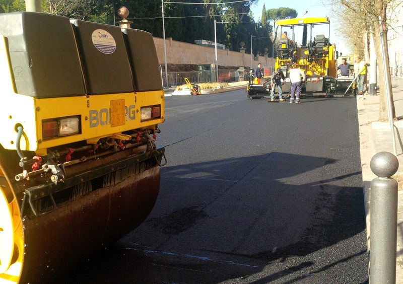 Manutenzione strade, Siteb: &laquo;Ridotte a groviera&raquo;