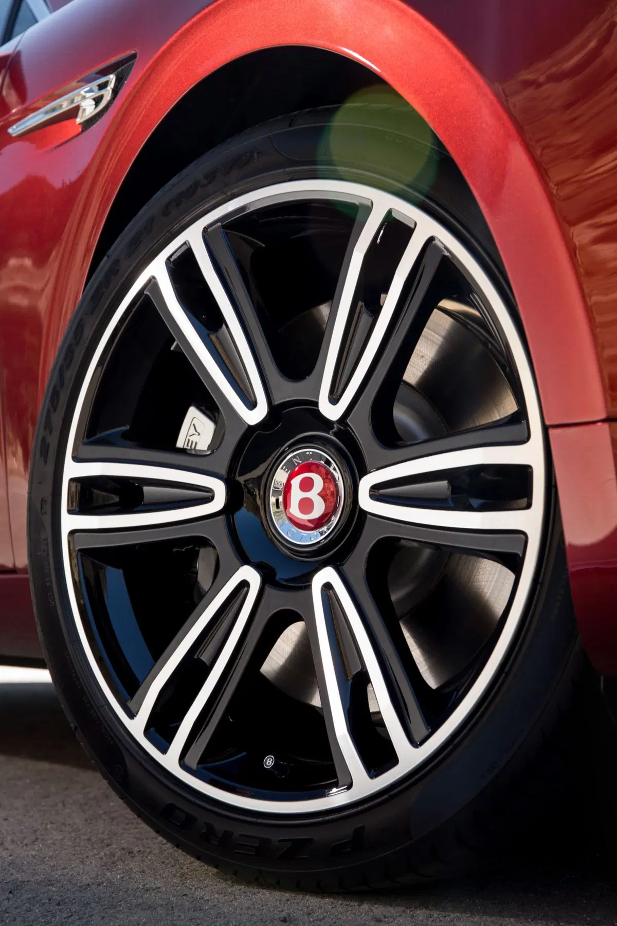 Bentley Flying Spur V8 S, sportivamente british (9)