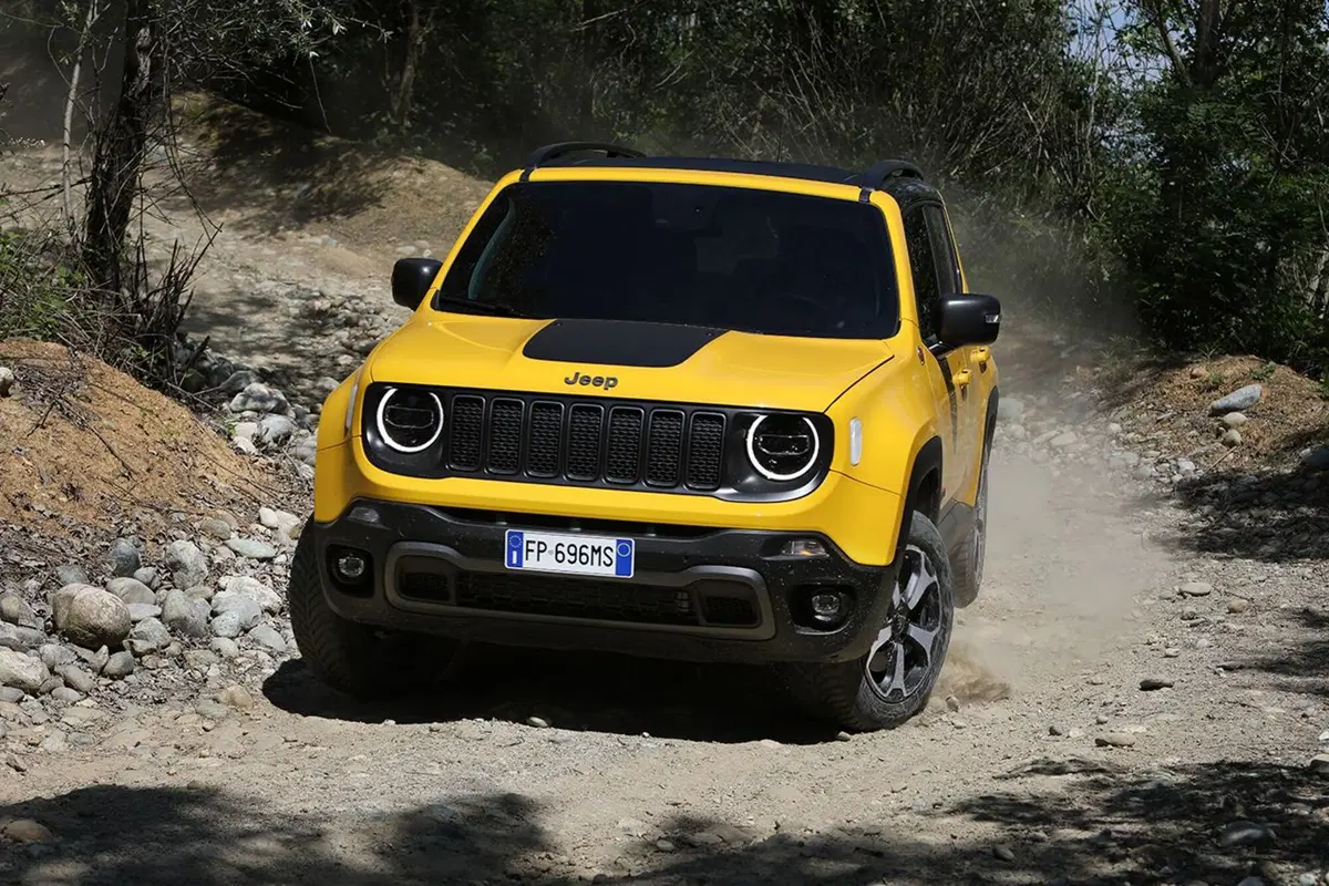 Jeep Renegade 2019 | Fari Full-LED e motore 3 cilindri 1.0 120 CV [Video] (26)