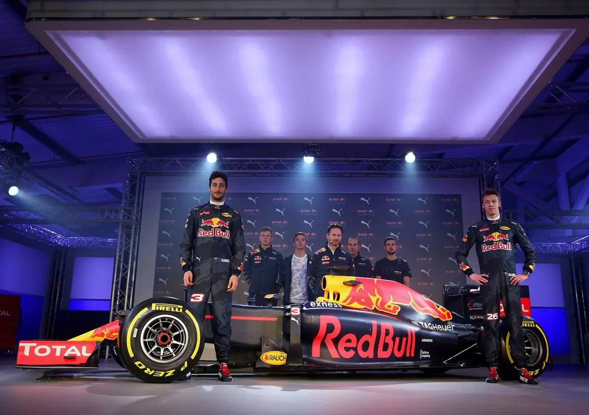 F1 2016, svelata la livrea della Red Bull