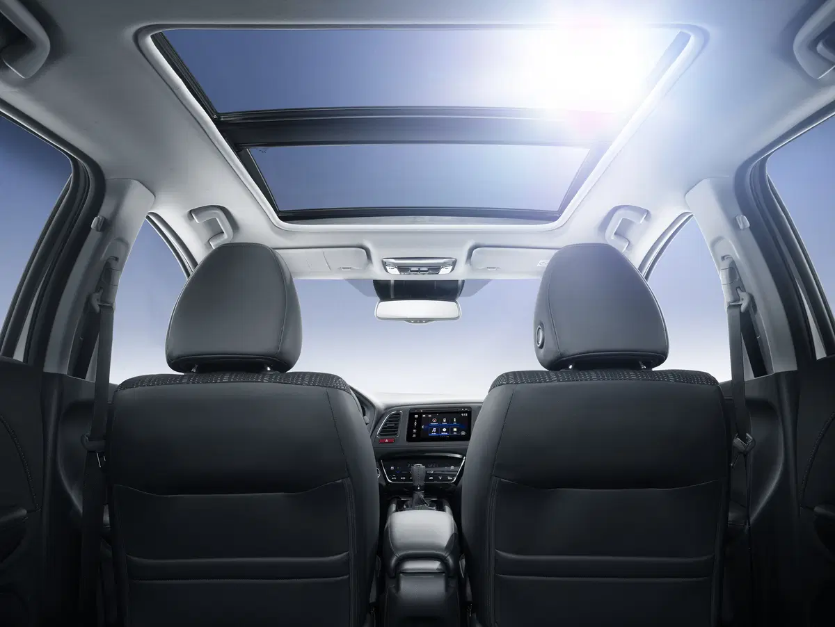 Honda HR-V 1.5 i-VTEC CVT Elegance Navi ADAS (16)