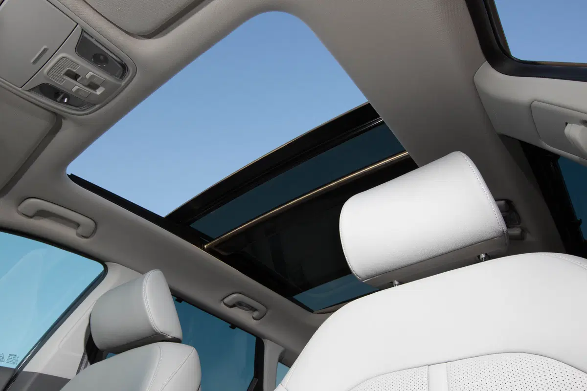 Kia Optima Sportswagon, la super station coreana fa tremare i tedeschi (23)