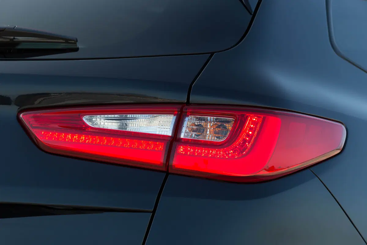 Kia Optima Sportswagon, la super station coreana fa tremare i tedeschi (29)