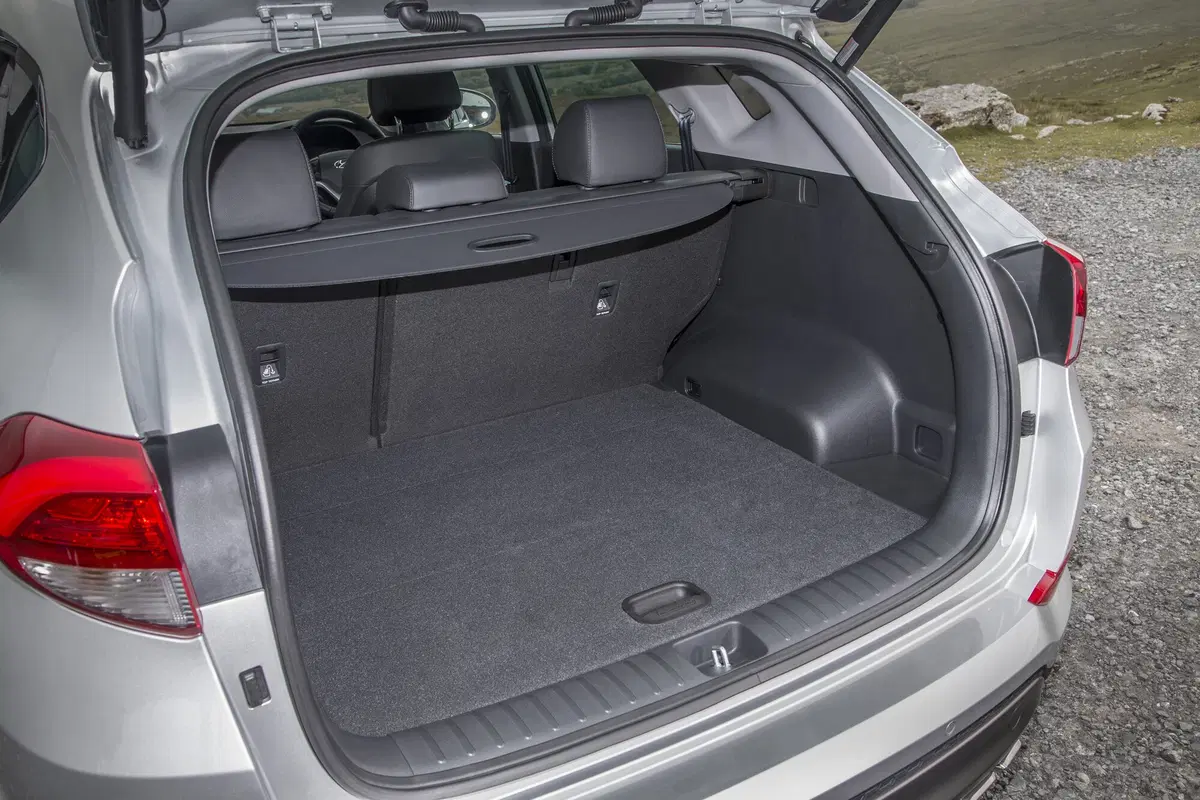 Hyundai Tucson 1.6 CRDi 136CV 48V XLine (37)