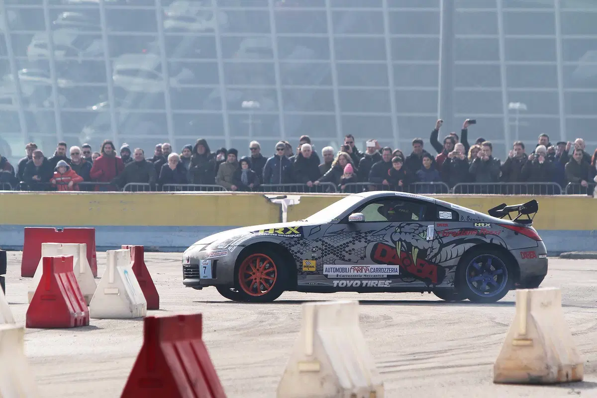 Automotoracing 2016: tuning estremo e adrenalina in pista [Video]
