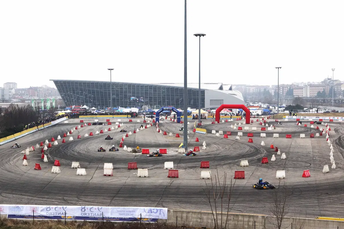 Automotoracing 2016: tuning estremo e adrenalina in pista [Video] (20)