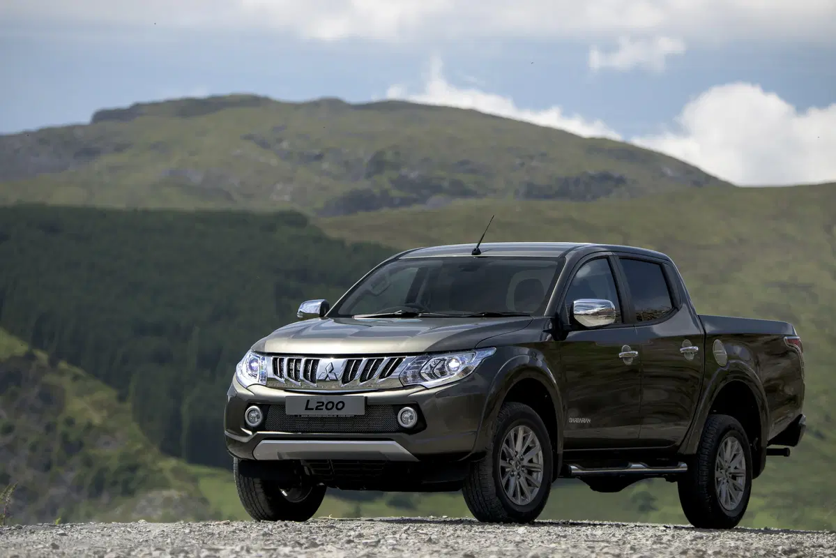 Mitsubishi L200 (2014-15) (4)