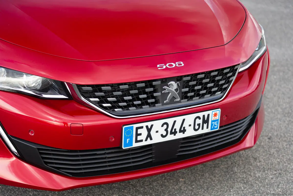 Peugeot 508 2018 | la berlina che fa il verso alla coupé, non solo nel look (41)