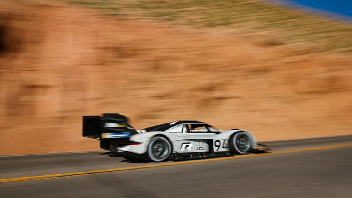 Volkswagen I.D. R conquista la Pikes Peak 2018. E' la prima volta per un'elettrica (3)