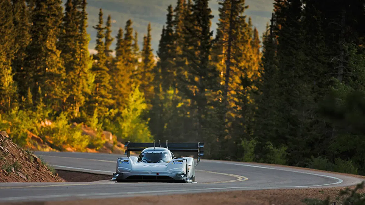 Volkswagen I.D. R conquista la Pikes Peak 2018. E' la prima volta per un'elettrica (4)
