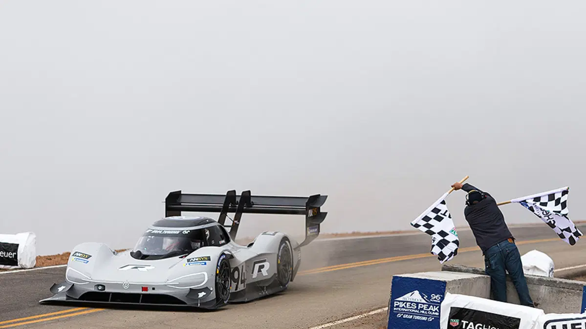 Volkswagen I.D. R conquista la Pikes Peak 2018. E' la prima volta per un'elettrica (11)
