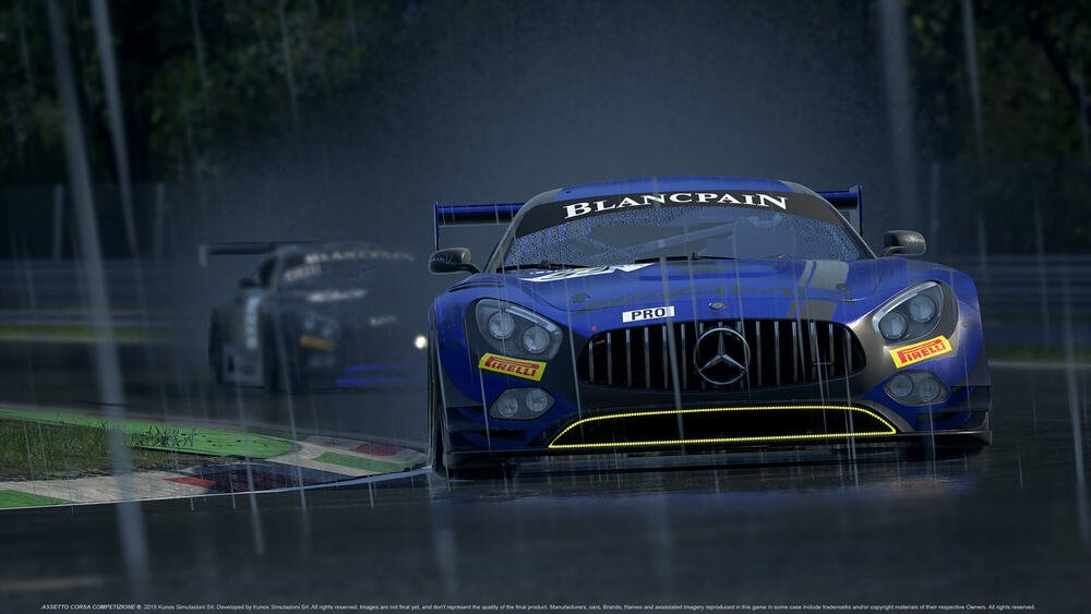 La Mercedes AMG GT3 sotto il diluvio