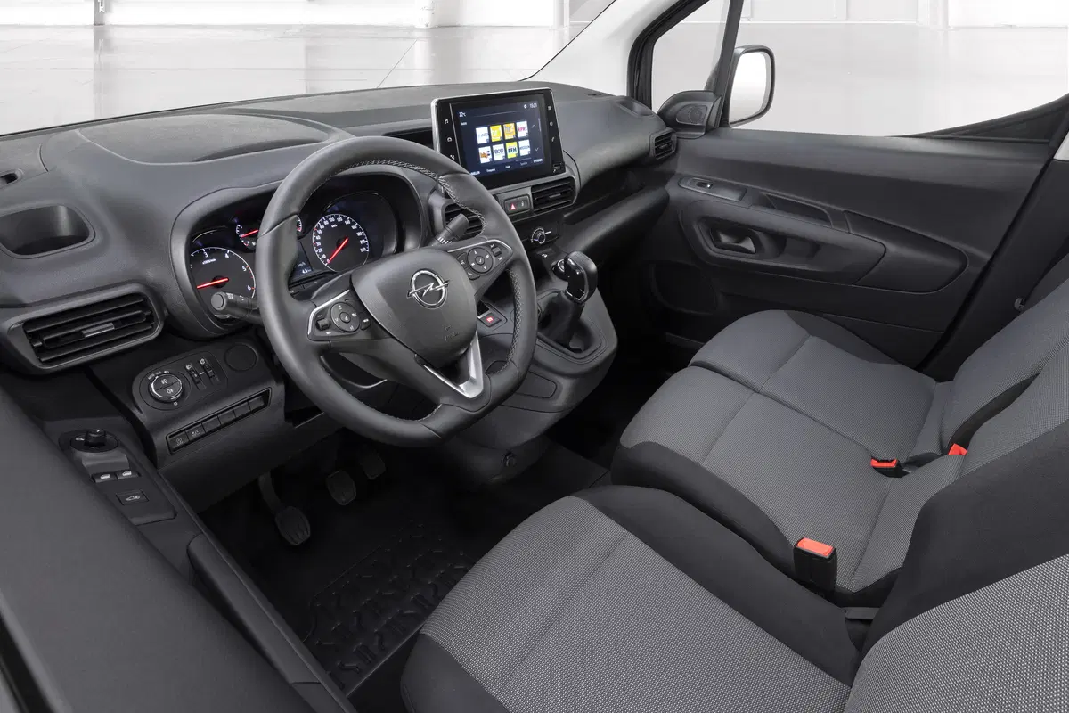 Opel Combo Van: praticità di un furgone, comfort di un’auto (3)