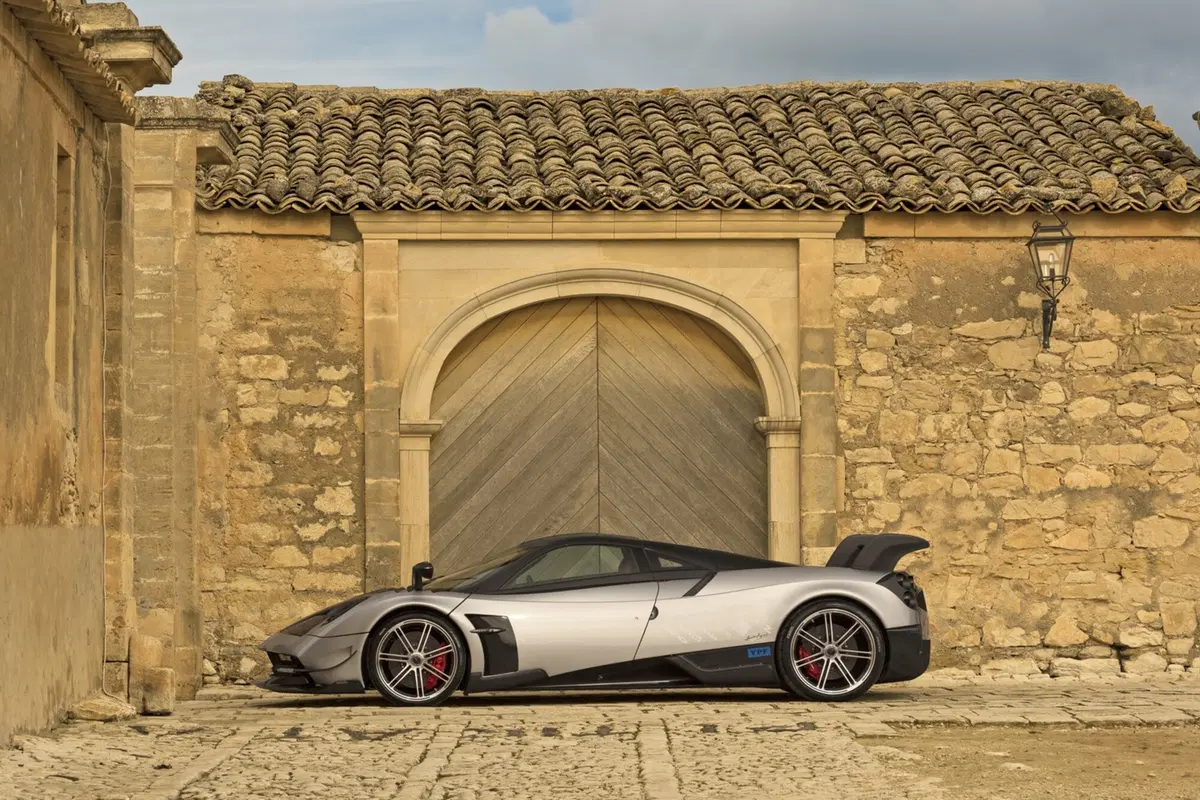 Pagani Huayra BC: 789 CV per 20 esemplari pronti per il Salone di Ginevra 2016 (5)