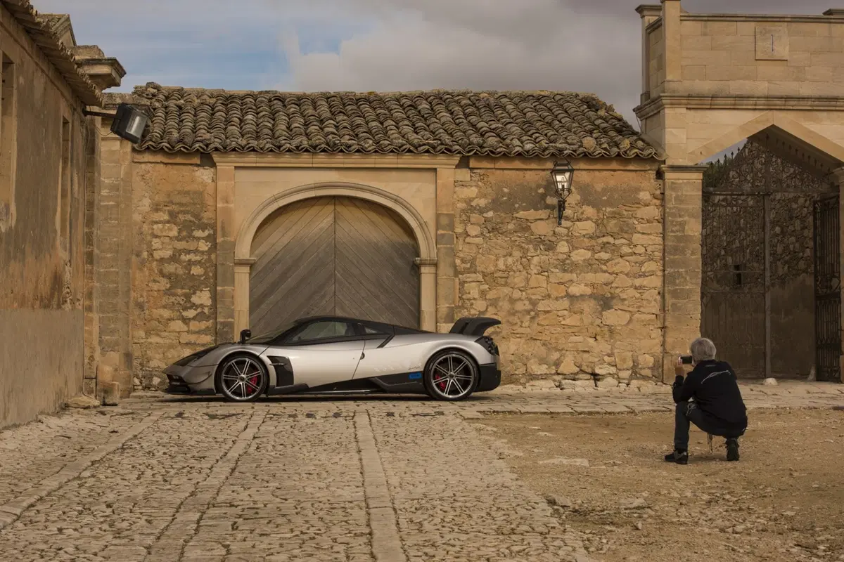 Pagani Huayra BC: 789 CV per 20 esemplari pronti per il Salone di Ginevra 2016 (2)