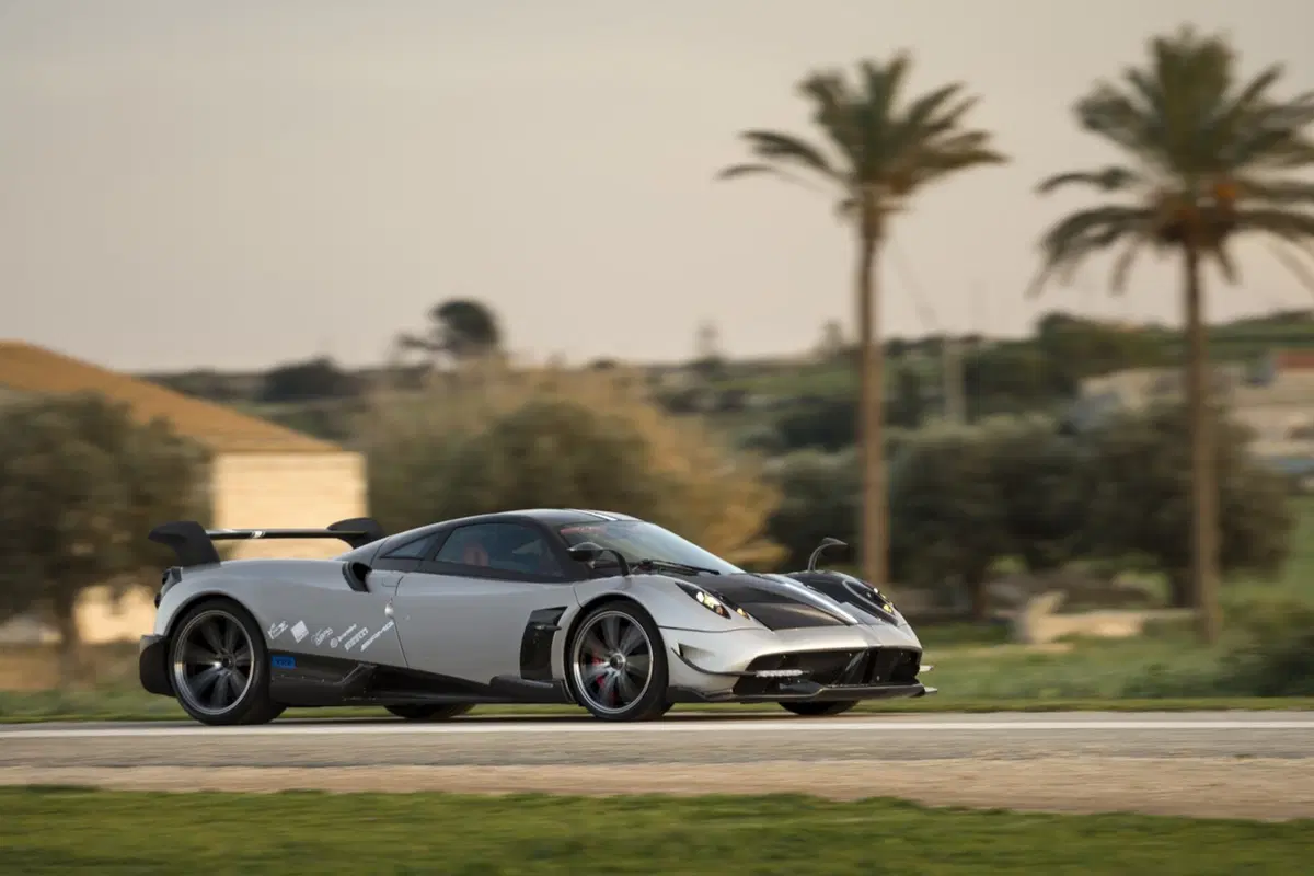 Pagani Huayra BC: 789 CV per 20 esemplari pronti per il Salone di Ginevra 2016 (32)