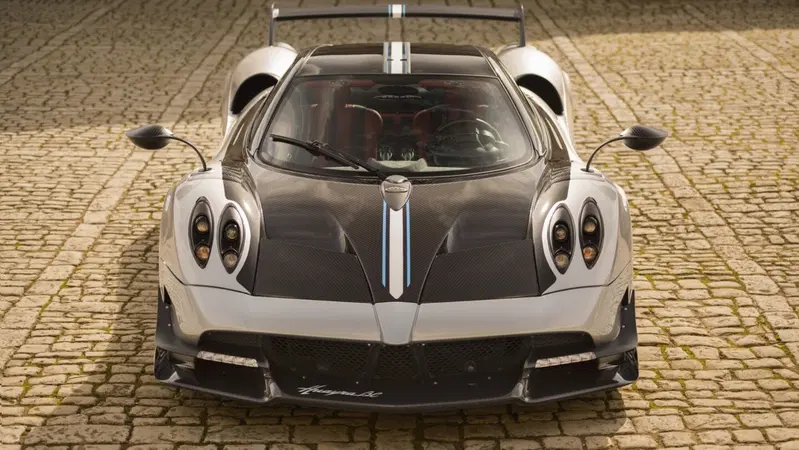 Pagani Huayra BC: 789 CV per 20 esemplari pronti per il Salone di Ginevra 2016