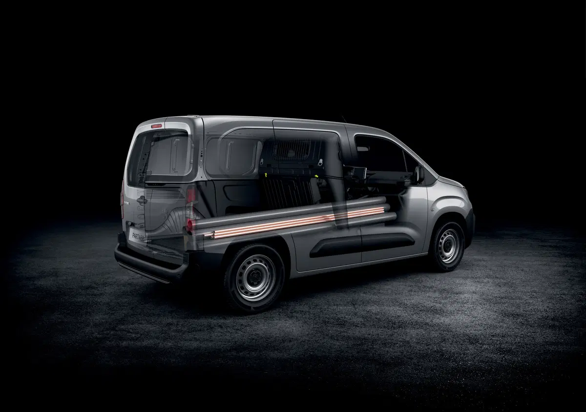 Peugeot Partner, il van francese si rinnova [Foto e dettagli] (7)