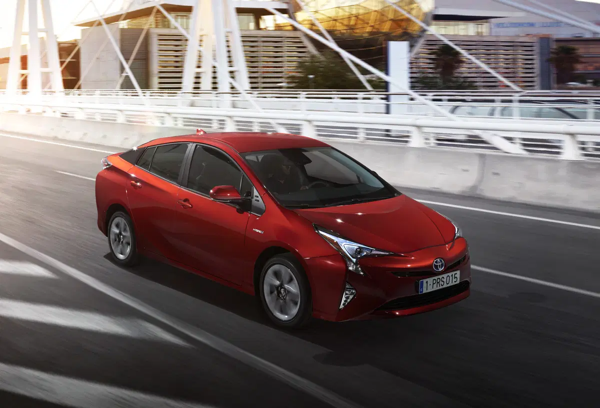 Nuova Toyota Prius 2016 [Video] (2)