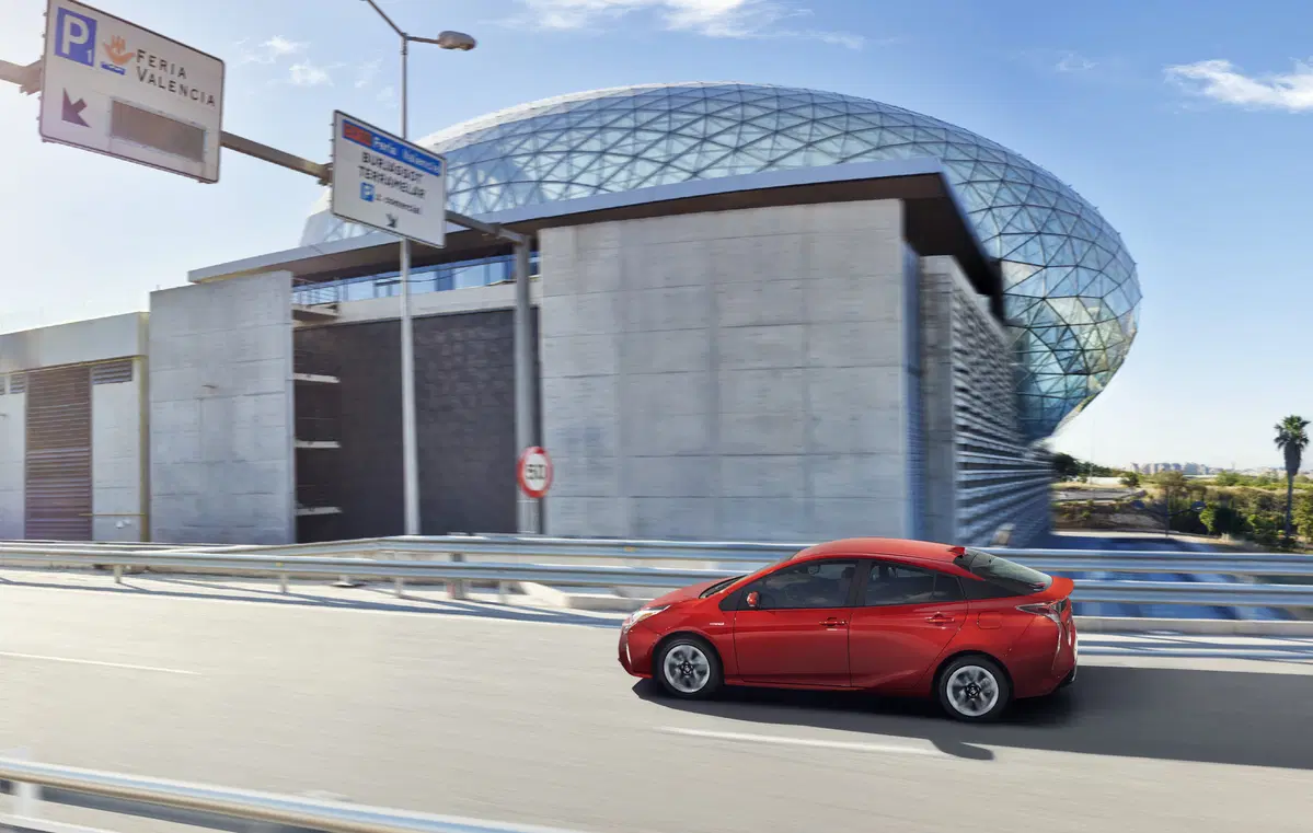 Nuova Toyota Prius 2016 [Video] (8)