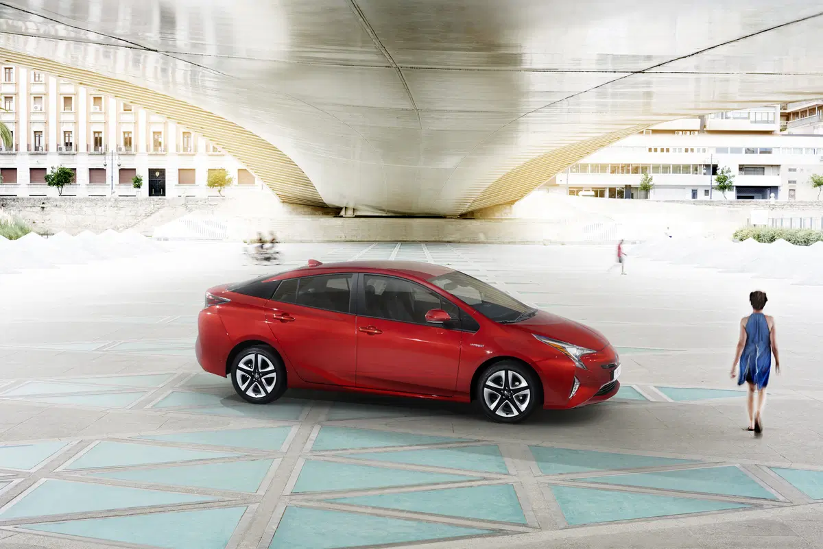 Nuova Toyota Prius 2016 [Video] (15)