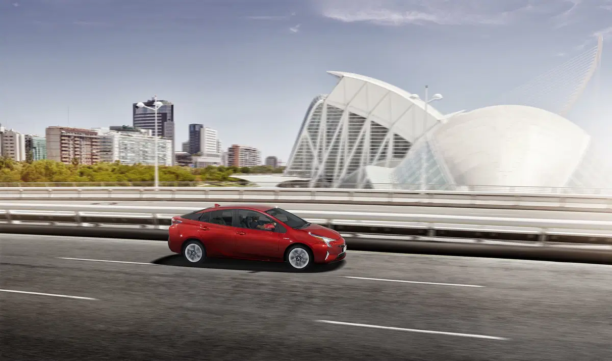 Nuova Toyota Prius 2016 [Video] (17)