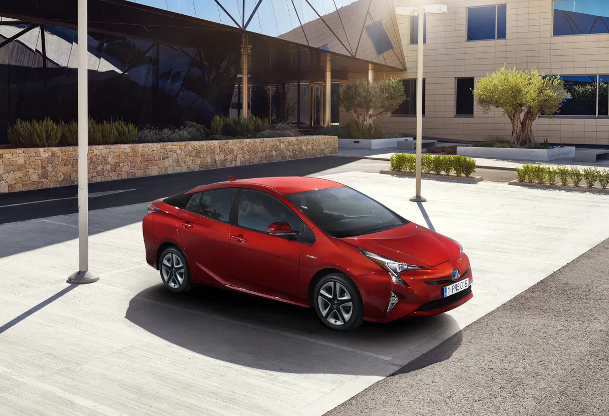 Nuova Toyota Prius 2016 [Video] (12)