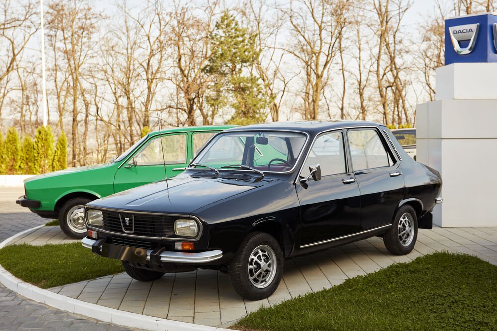 La Dacia 1301. Evoluzione della Dacia 1300, nella versione Lux Super era riservata ai dirigenti del Partito Comunista rumeno dell&#039;epoca