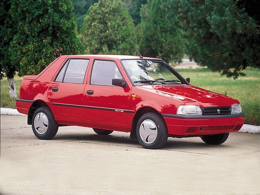 La Dacia Nova del 1996 &egrave; la prima auto interamente progettata e costruita in Romania
