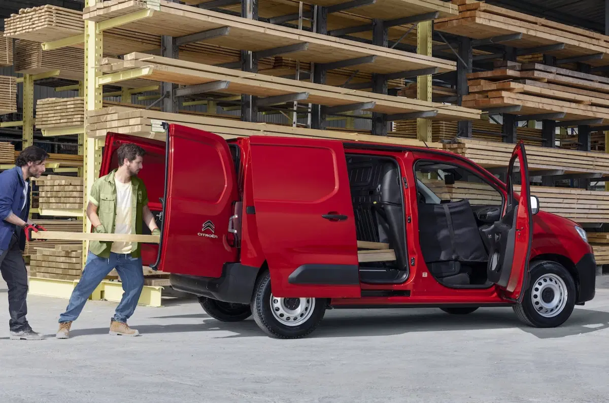 Nuovo Citroen Berlingo Van M e XL  (2)
