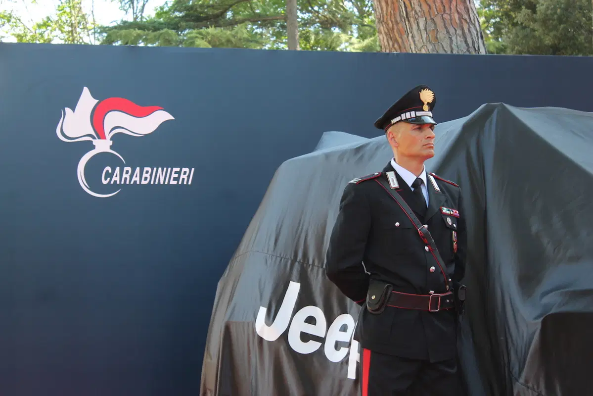 Marchionne consegna ai Carabinieri una Jeep Wrangler in livrea (7)