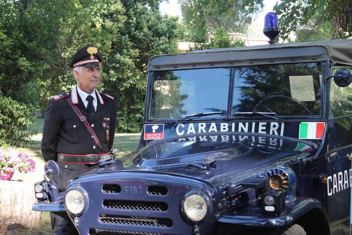 Marchionne consegna ai Carabinieri una Jeep Wrangler in livrea (14)